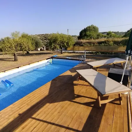 Feudo Mallav Bed & Breakfast