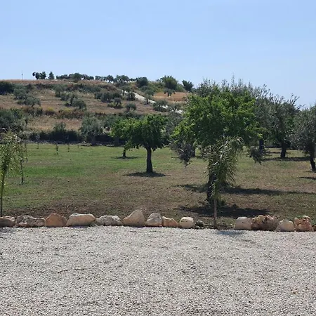 住宿加早餐酒店 Feudo Mallav Little Wooden House *