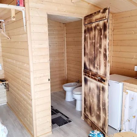 住宿加早餐酒店 Feudo Mallav Little Wooden House *