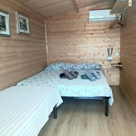 住宿加早餐酒店 Feudo Mallav Little Wooden House 诺托