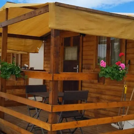 Feudo Mallav Little Wooden House