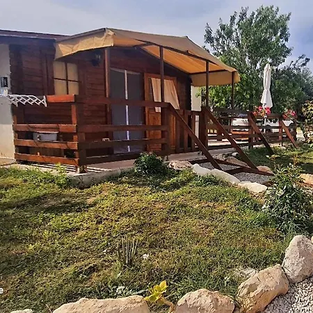 Feudo Mallav Little Wooden House * 诺托